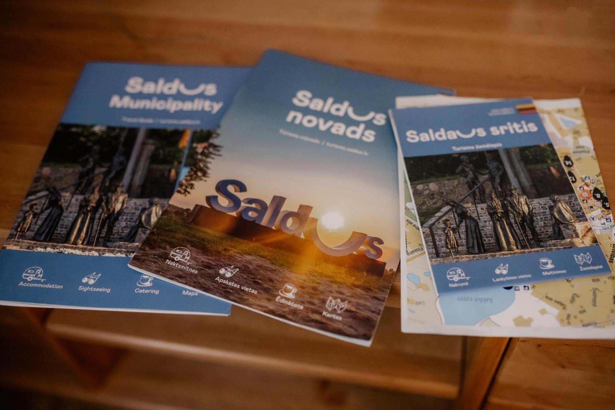 Saules Iela 2A Lejlighedshotel Saldus Værelse billede